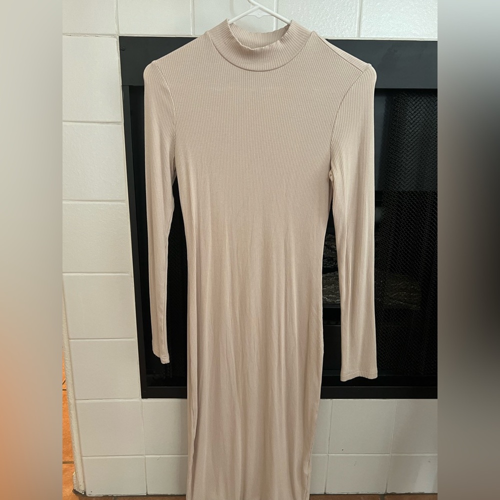 Elegant Beige Long Sleeve Dress